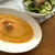 La soupe avec crevettes et tomates