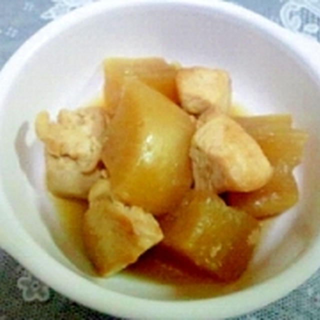 塩麹ムネ肉と大根の煮物　/　孫ちゃんの寝相