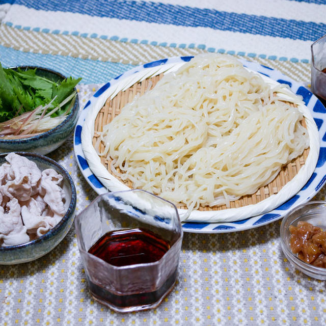 薬味たっぷりで食べる「豚しゃぶ冷やしうどん」&昨日は「虹」がきれいに出てました