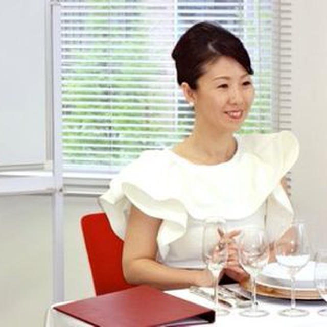 6/26女磨き会復活！！マナー講師須釜先生を囲んでの「テーブルマナー講座＆お茶会」