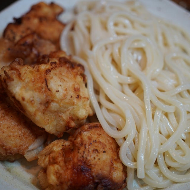 日の出製麺の麺を使った、かしわ天うどん