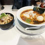 藤ろう 超濃厚辛鶏白湯ラーメンの大辛を中太麺で啜り、チャーシュー丼を食べる