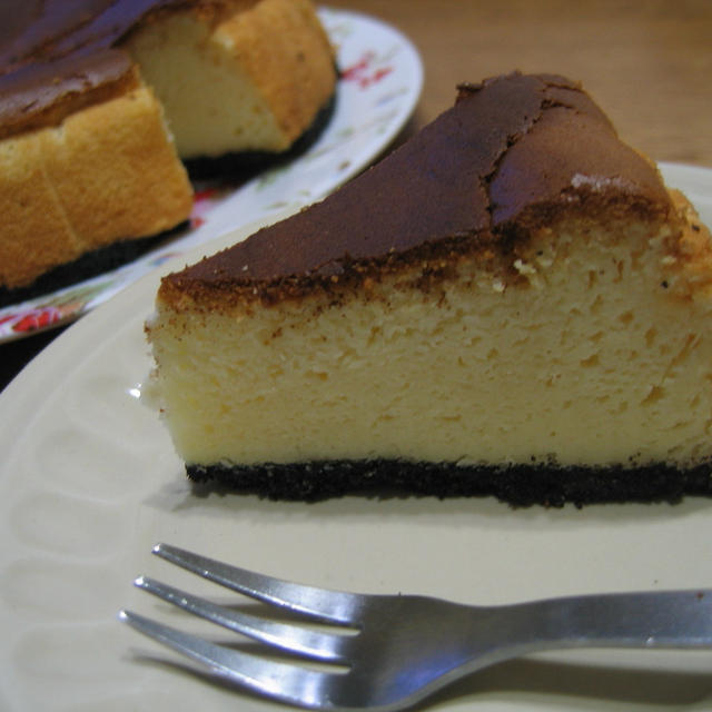 ベイクドチーズケーキと丸パン