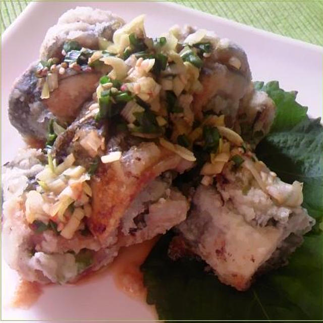 【レシピ】秋刀魚の梅シソ挟み揚げ　香味タレで秋のおつまみ