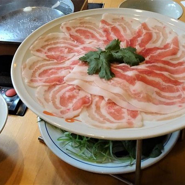 MSCスプレンディタ 日本クルーズ★鹿児島港到着！「遊食豚彩 いちにいさん 天文館店」そばつゆ仕立ての黒豚しゃぶが美味♪★