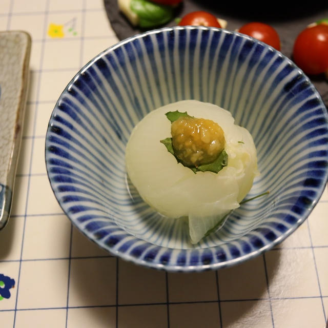 丸ごと新玉ねぎの煮物（無水調理）