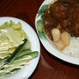大きな肉団子入りの妙な！カレー