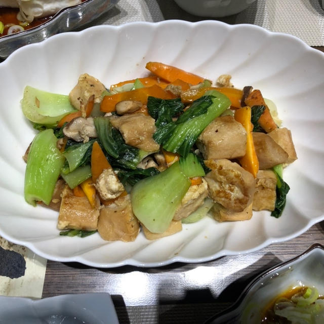 青梗菜とおつゆ麩の炒め物