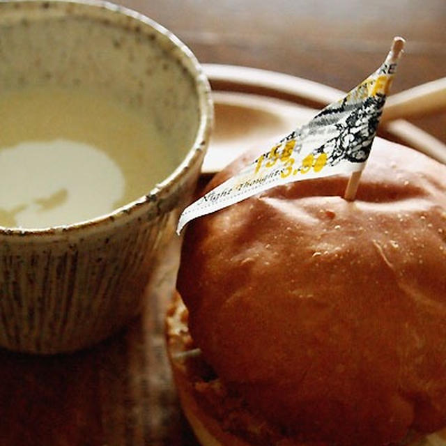 ふかふかバンズでハンバーガーとひよこ豆のポタージュ にょ By Misyaさん レシピブログ 料理ブログのレシピ満載