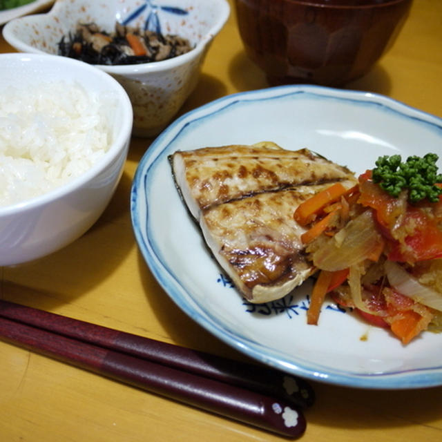 つばすの野菜おろしソースと美味しい休日