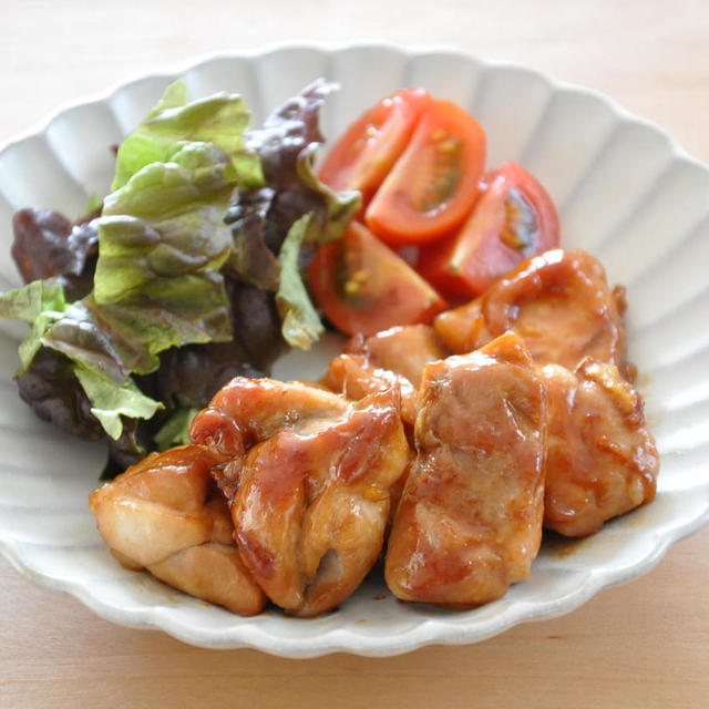 【鶏肉レシピ】甘辛味がごはんにぴったり♡鶏肉の照り焼き