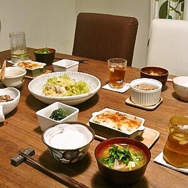 春キャベツと塩麹鶏の蒸し煮、長葱の和風グラタン