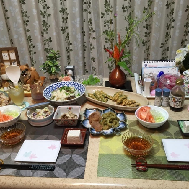 食べたかったものを少しづつ並べた晩御飯