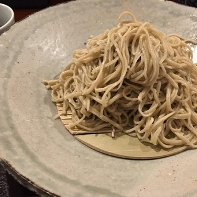 お昼はまたお蕎麦、夜は定食