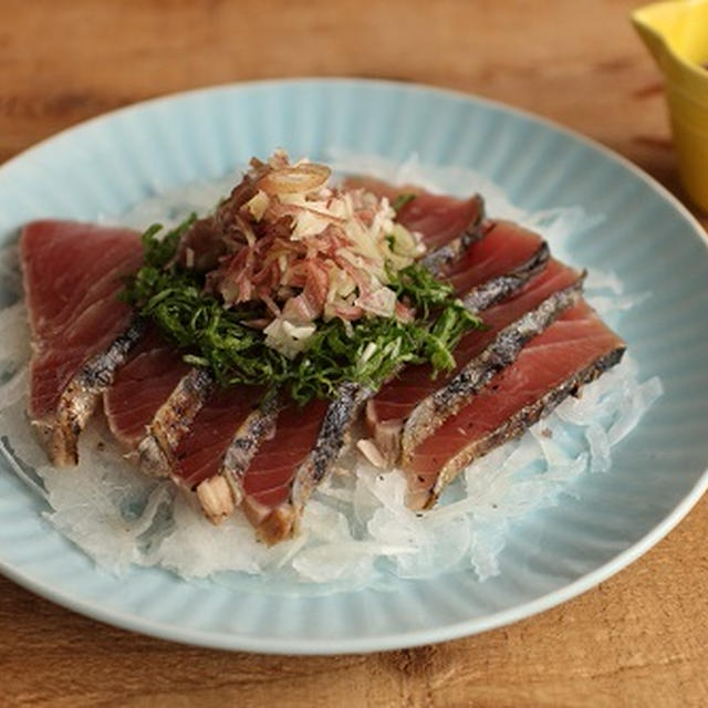 簡単・盛るだけ♪香味野菜たっぷりカツオのたたき