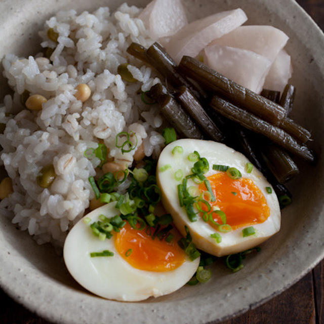 煮卵のお昼ご飯