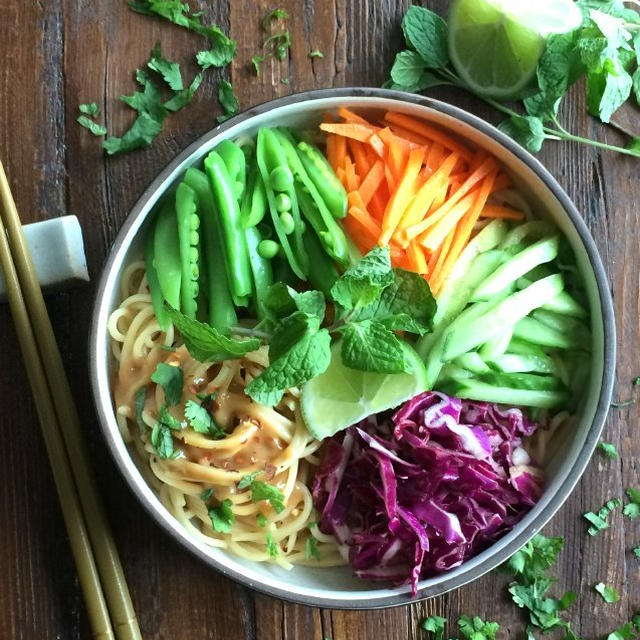 Veggie Spaghetti with Creamy Chili Lime Peanut Sauceクリーミーチリライムピーナッツソースdeスパゲッティ