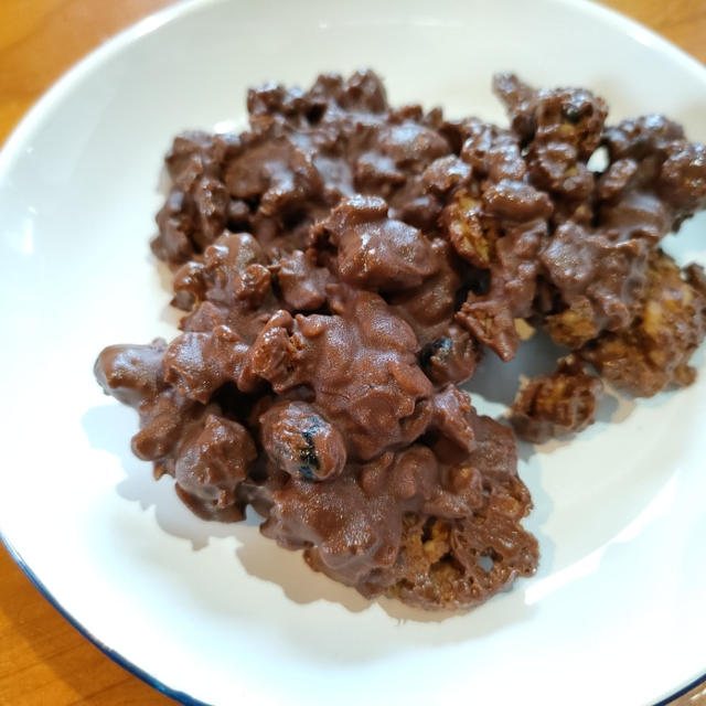 ナツヤスミに簡単おやつ作りしました＼(^o^)／