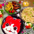 愛息子ひぃのお誕生日♡ジバニャンケーキと手羽先唐揚げ フライドポテト サラダ ペンネ スープ