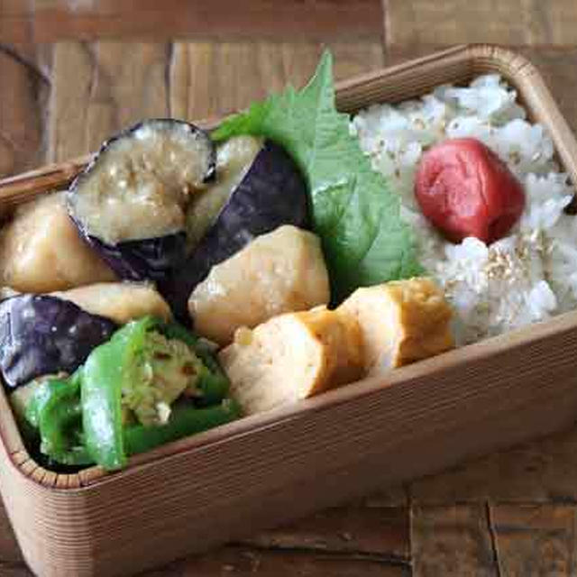 トロっとナスうまっ！鶏むね肉と揚げ茄子炒め弁当