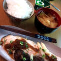 鮭のホイル焼き ～ 柚子こしょう風味のオニオン醤油だれと by mayumiたんさん