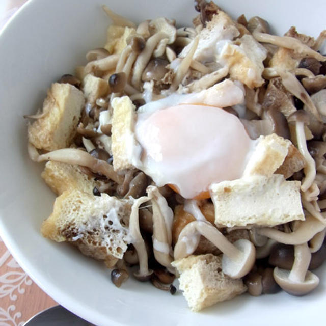 ルクエで揚げとしめじのすごもり丼