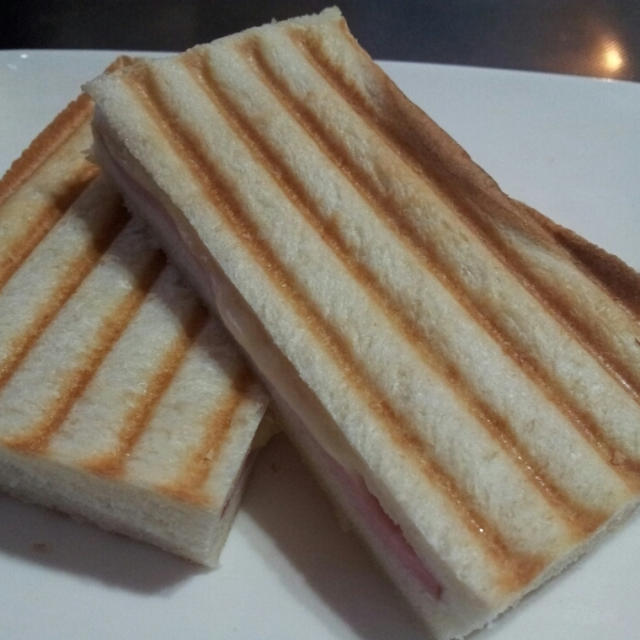 朝食☆ホットサンド