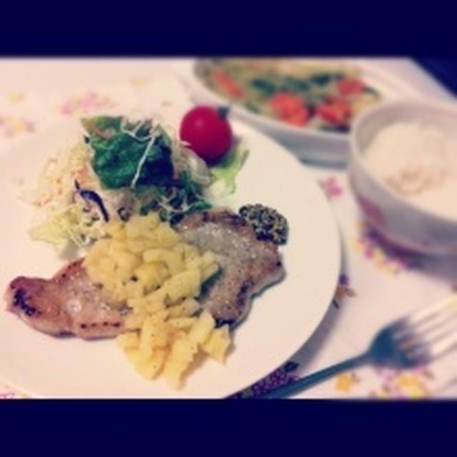 ♡豚のｿﾃｰ　ﾘﾝｺﾞｿｰｽ