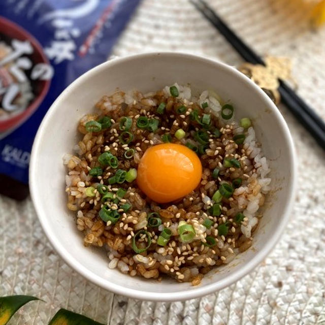 KALDIの「うなぎがいらないうな丼のたれ」でTKG
