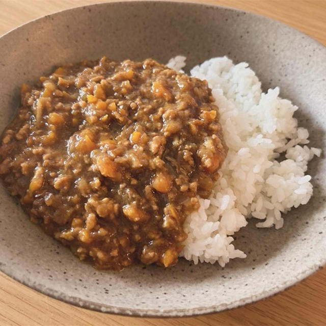 電気圧力鍋でつくるキーマカレーのレシピ