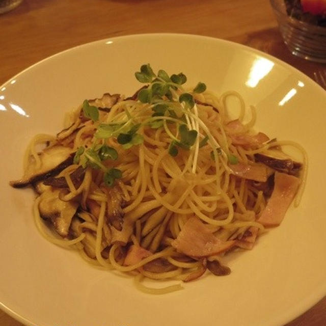 mizkan×レシピブログ  キノコとハムのバターポン酢パスタ♪