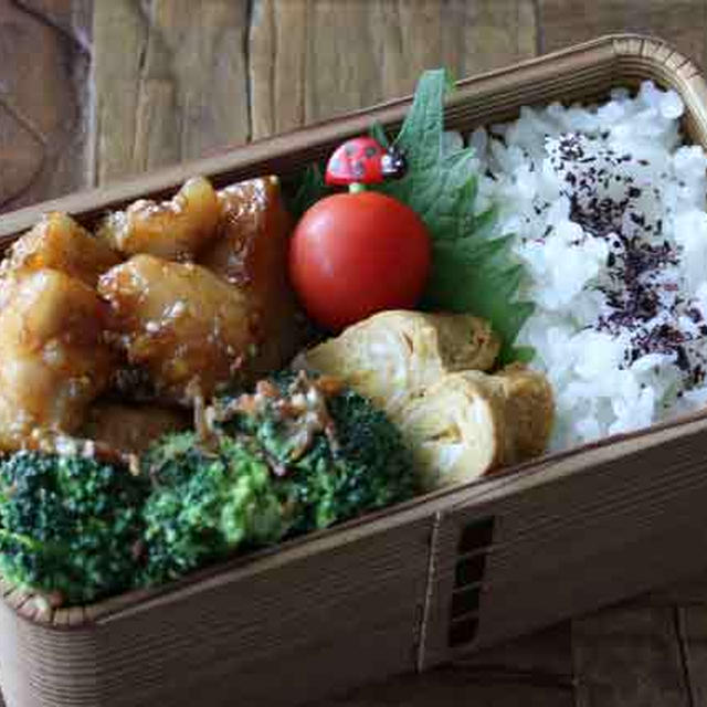 ヘルシーで腹持ち半端ない！鶏のささみと里芋の甘辛炒め弁当