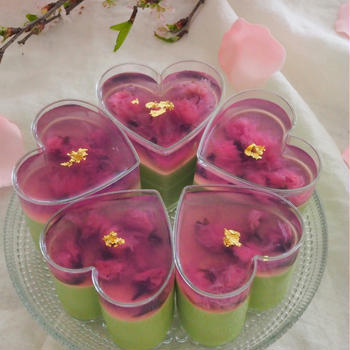 桜ゼリーと抹茶の豆乳クリームムース