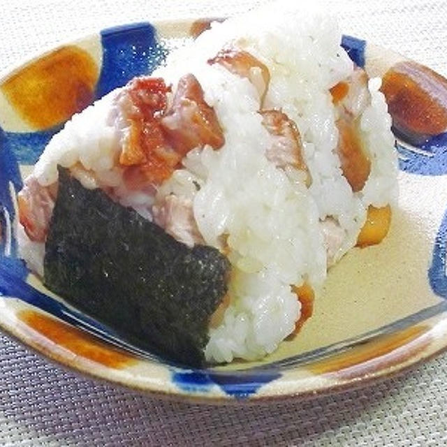 醤油が決めて！な角煮でおにぎり♪