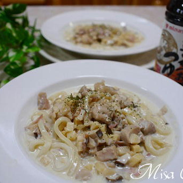 鶏肉椎茸タケノコのクリームうどん