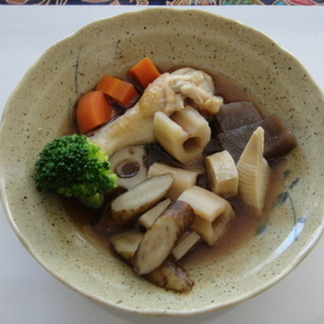 手羽元と根菜類の煮物★★★
