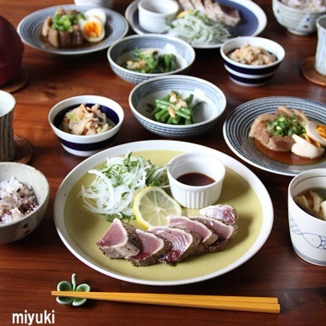 フライパンでかつおのたたき と 豚の角煮。
