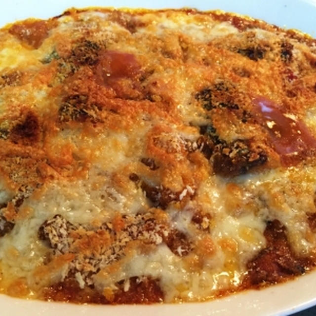 秋刀魚をトマト缶と煮てチーズをのせて焼いて(二回目)＆りんご♪