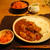 普通のカレーとにんじんサラダ