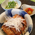 初物の秋刀魚で 「かば焼き丼」。 by イェジンさん