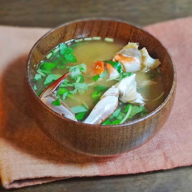 料亭の味わい！簡単・節約レシピ カニの味噌汁