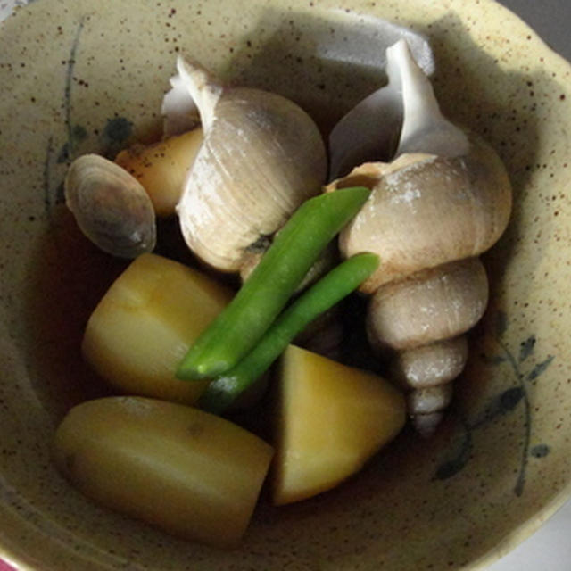 ばい貝とじゃがいもの煮物★★★