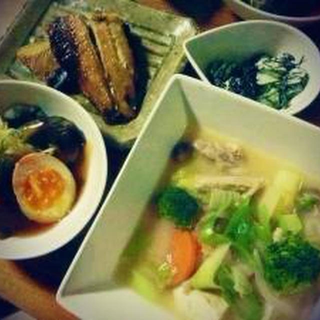 【まいにちゴハン】鶏汁と半熟たまごのっけ茄子の夕食。