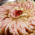 鹿児島産黒豚と白菜を重ねた名物’やましょう鍋’は一度お試しあれ！本場九州人気店の味を東京で楽しむ。「もつ鍋 やましょう 人形町店」＠人形町