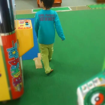 スーパーで遊ぶ♪