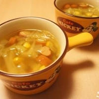ウインナーとコーンのカレースープ