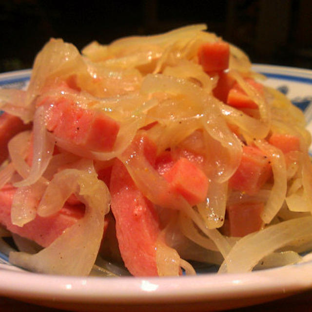 スパムと玉ねぎのカレー炒め