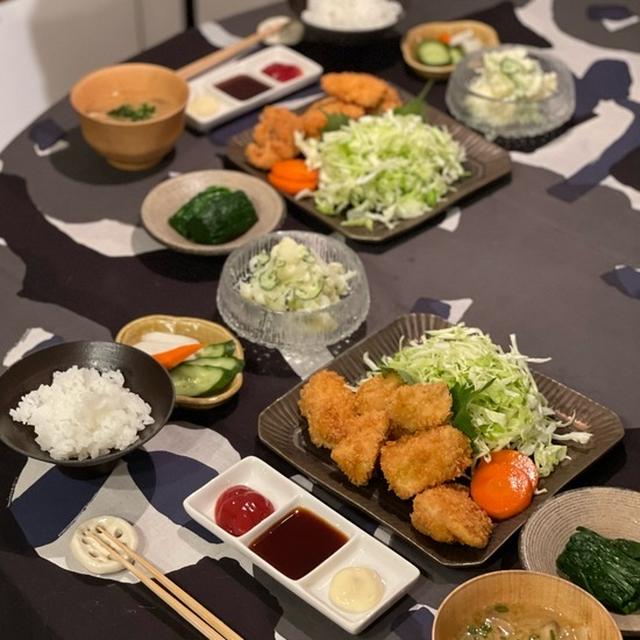 チキンカツ定食の夜ごはんを作ってくれた♪