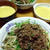 ごまだれのサラダうどん〜挽肉とナスの甘辛そぼろのせ