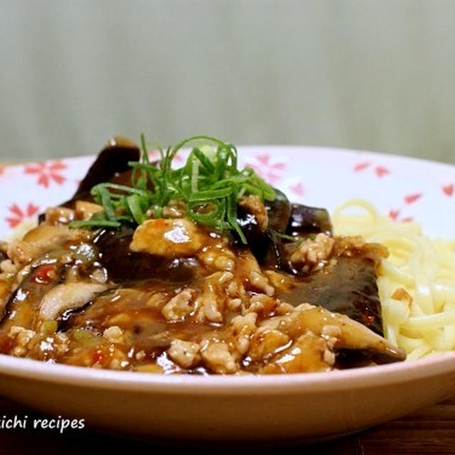 ピリッと「麻婆茄子パスタ」＆「今年のわが家の食卓風景残り全部です！！」